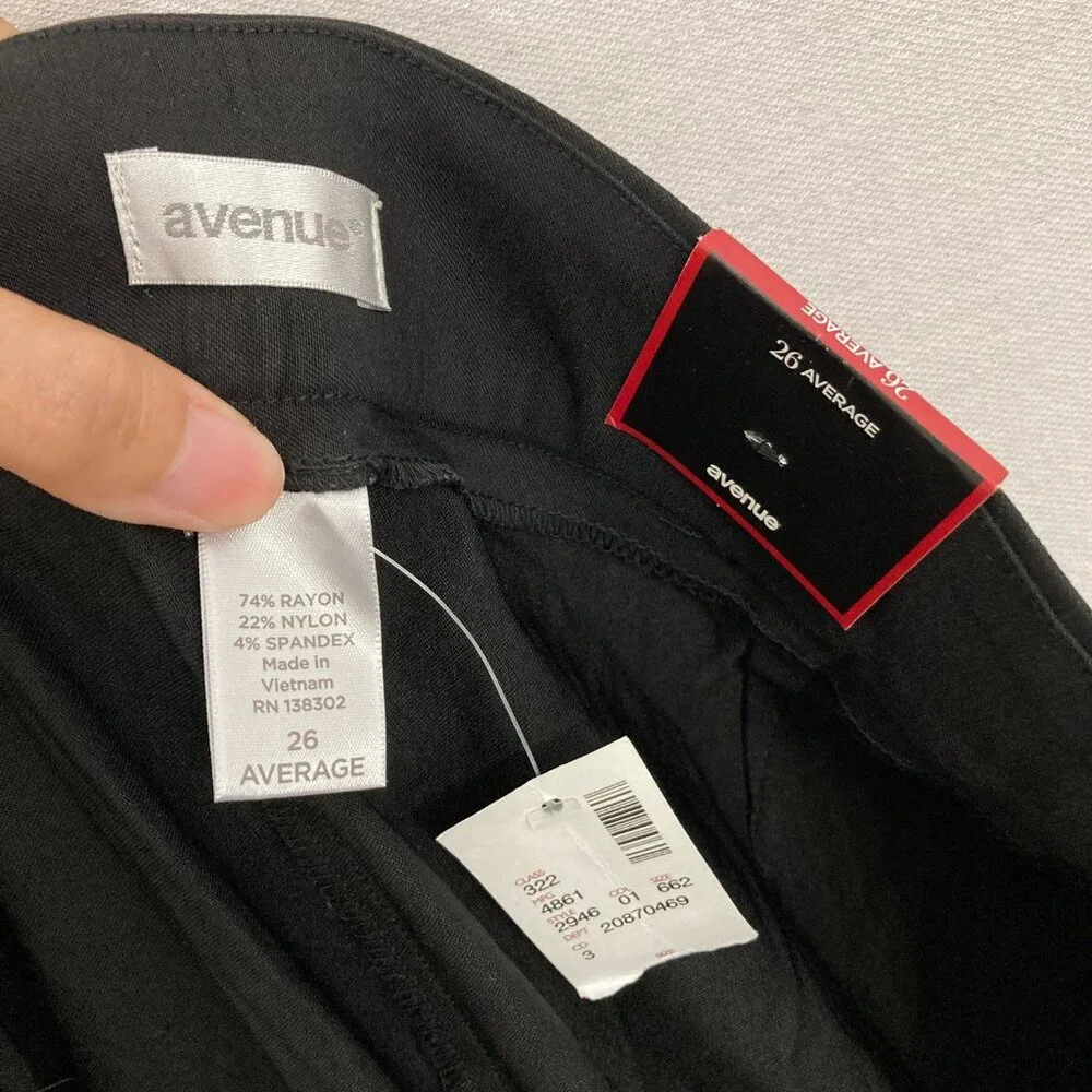 New Avenue Black Soft Stretch Comfy Button Hem Detail Pull-on Crop Pants size 26